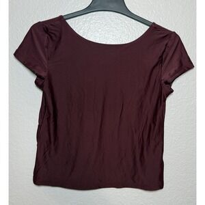 Wild Fable Burgundy Scoop Neck Short Sleeve Cropped shirt Womens Size L low back